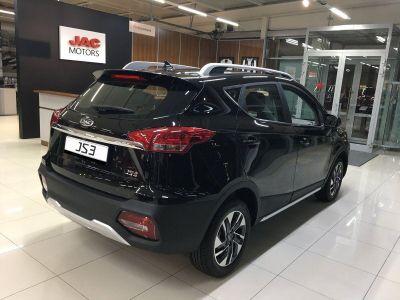JAC JS3 Luxury 1.6 CVT превью 4