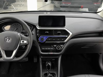 Changan Alsvin DLX 1.5 АМТ превью 7