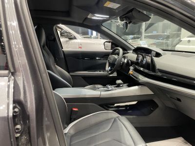 Changan UNI-V DLX 1.5 АМТ превью 7