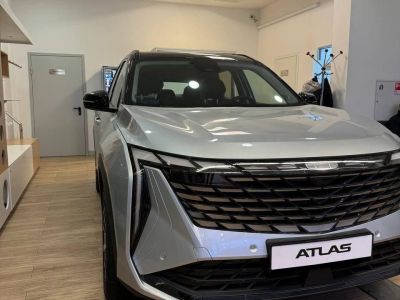 Geely Atlas Premium 1.5 АМТ превью 2