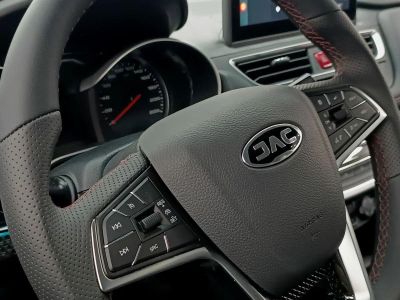 JAC JS3 Luxury 1.6 CVT превью 6