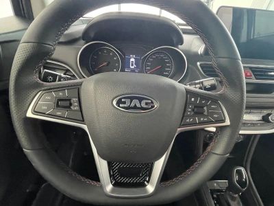 JAC JS3 Luxury 1.6 CVT превью 8