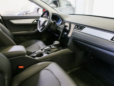 JAC J7 Luxury 1.5 CVT превью 4