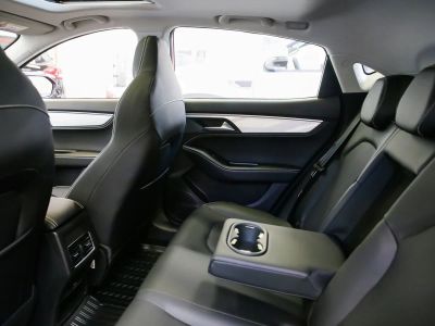 JAC J7 Luxury 1.5 CVT превью 8