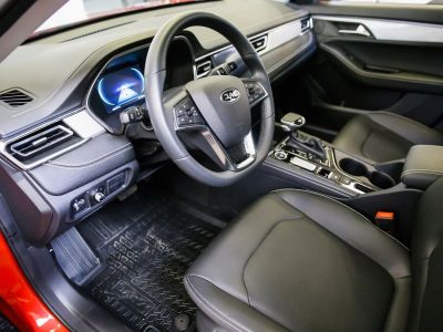 JAC J7 Luxury 1.5 CVT превью 13
