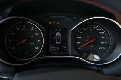 JAC JS3 Luxury 1.6 CVT превью 7