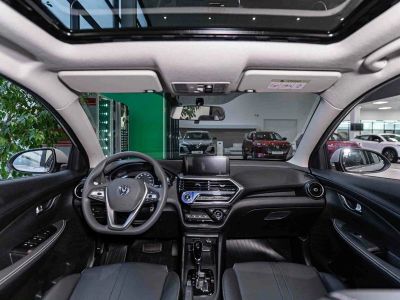 Changan Alsvin DLX 1.5 АМТ превью 5