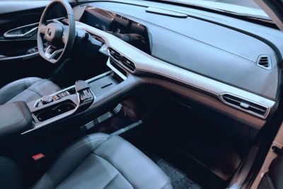 Changan UNI-T Luxe 1.5 АМТ превью 5