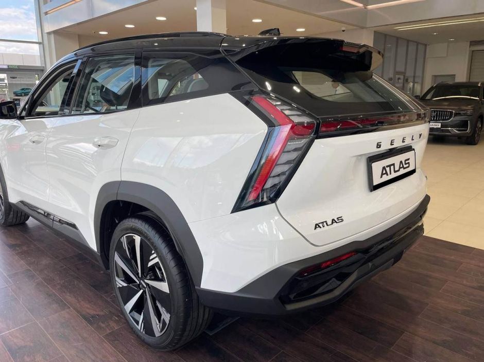 Geely Atlas Luxury 2.0 АКПП фото 3