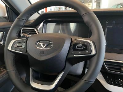 Kaiyi X3 Luxury 1.5 CVT превью 4