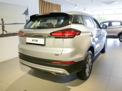 Belgee X70 Prestige+ 1.5 АМТ превью 4