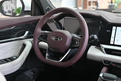 Geely Monjaro Exclusive 2.0 АКПП превью 5