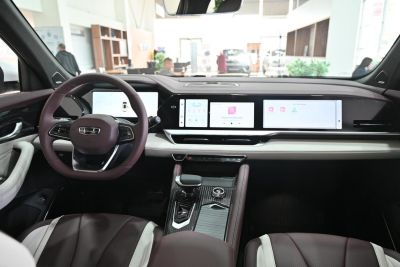 Geely Monjaro Exclusive 2.0 АКПП превью 8