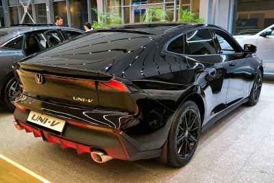 Changan UNI-V DLX 1.5 АМТ превью 3