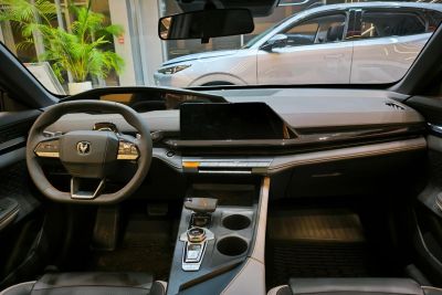 Changan UNI-V DLX 1.5 АМТ превью 6
