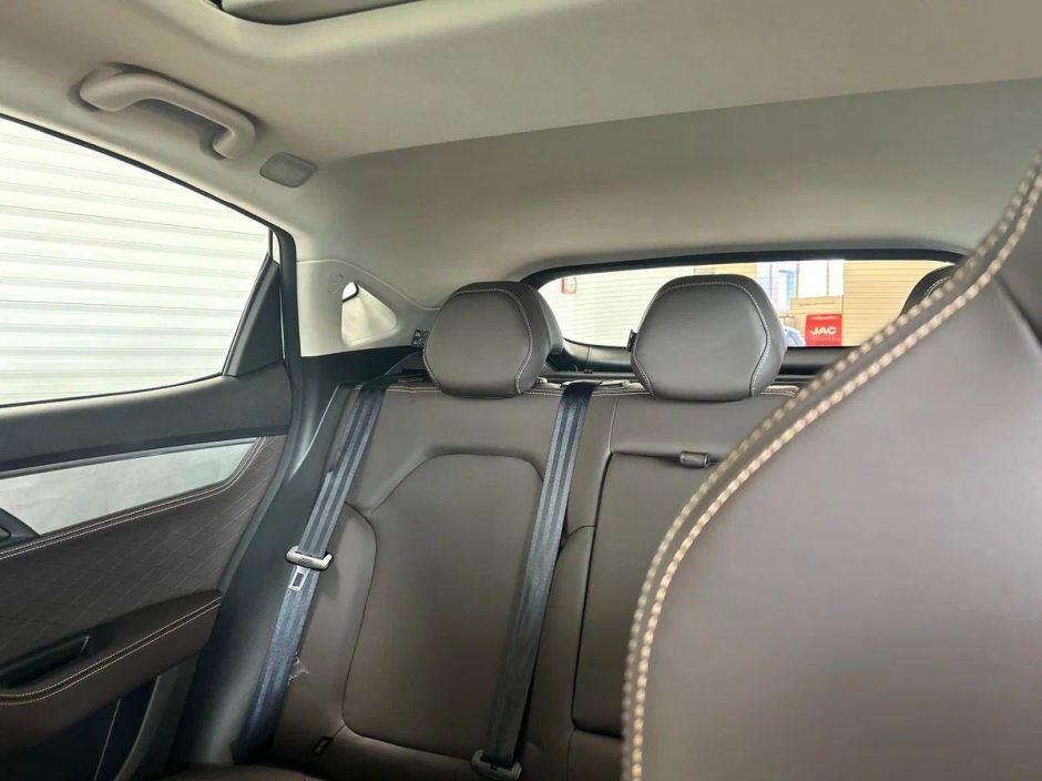 JAC J7 Tech 1.5 CVT, 2024 фото 16