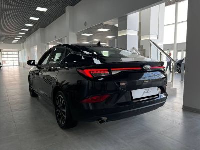 JAC J7 Luxury 1.5 CVT превью 3