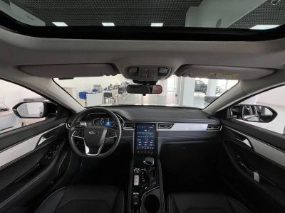 JAC J7 Luxury 1.5 CVT превью 5