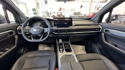 Geely Okavango Flagship 2.0 АМТ превью 4