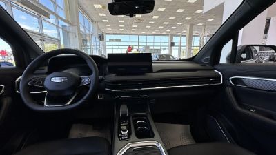 Geely Okavango Flagship 2.0 АМТ превью 9