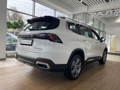 Geely Okavango Flagship 2.0 АМТ превью 4