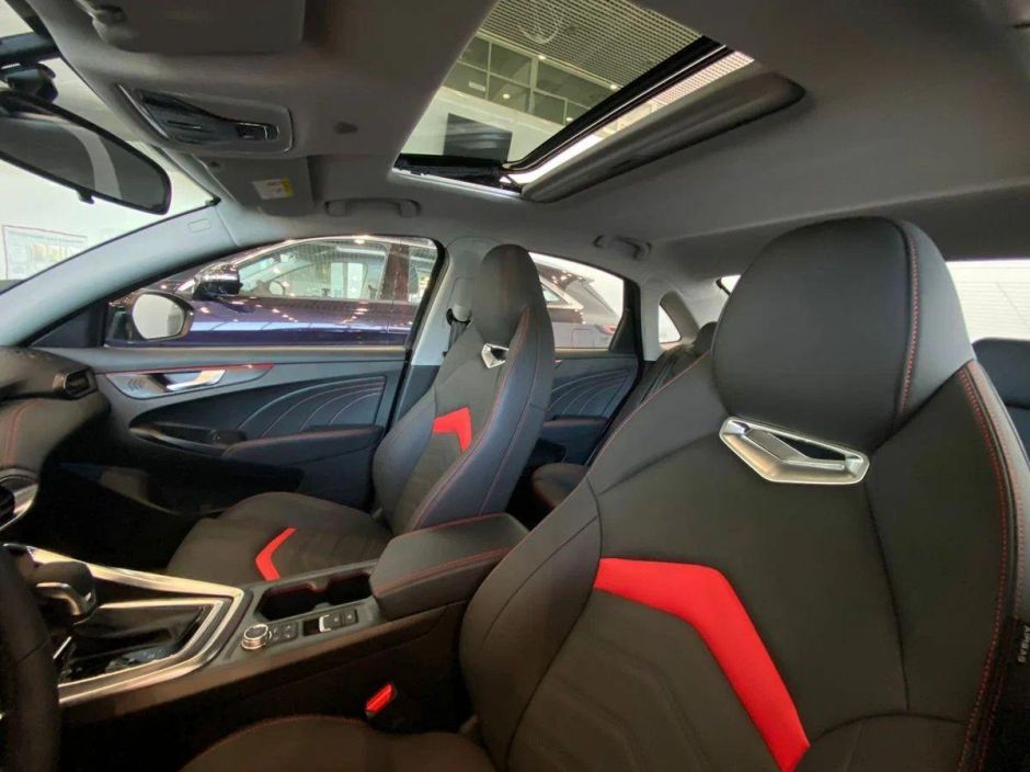 Kaiyi E5 Luxury+ 1.5 CVT, 2024 фото 9
