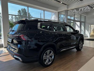 Geely Okavango Flagship 2.0 АМТ превью 2