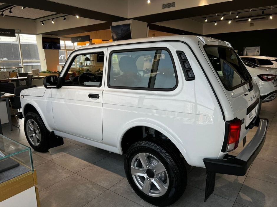 LADA Niva Legend Luxe'24 1.7 МКПП, 2025 фото 3