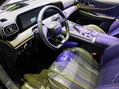 Jaecoo J8 Active 2.0 АМТ превью 13