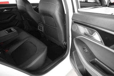 JAC J7 Luxury 1.5 CVT превью 7