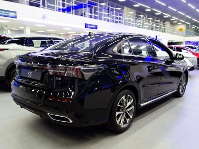Omoda S5 Life 1.5 CVT превью 3