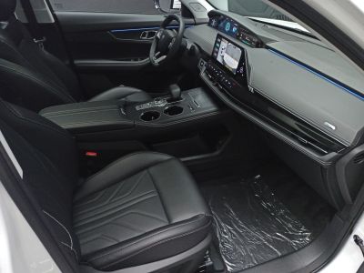 Changan UNI-K Luxe 2.0 АКПП превью 5