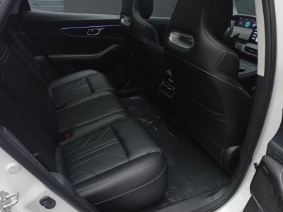 Changan UNI-K Luxe 2.0 АКПП превью 10