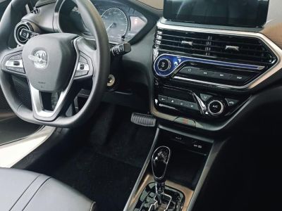 Changan Alsvin DLX 1.5 АМТ превью 6