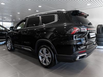 Geely Okavango Luxury 2.0 АМТ превью 4