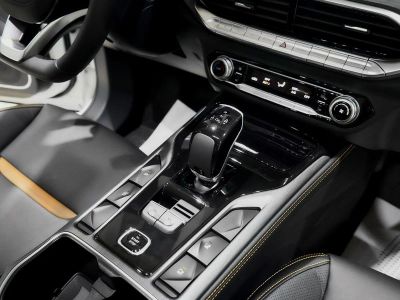 FAW Bestune T77 Luxury (DCT) 1.5 АМТ превью 11