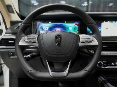 FAW Bestune T77 Luxury (DCT) 1.5 АМТ превью 15