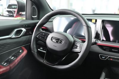 Geely Coolray Exclusive 1.5 АМТ превью 5