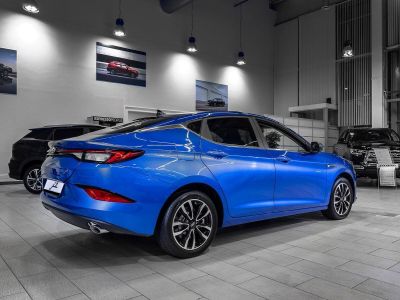 JAC J7 Luxury 1.5 CVT превью 3