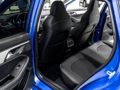 JAC J7 Luxury 1.5 CVT превью 5