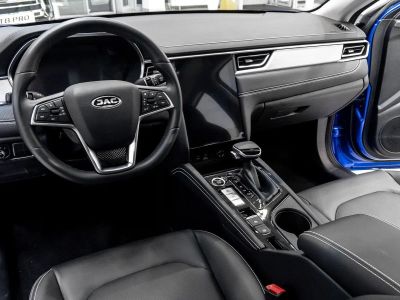 JAC J7 Luxury 1.5 CVT превью 8