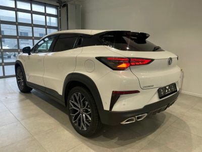 Changan UNI-T Tech 1.5 АМТ превью 2