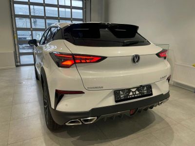 Changan UNI-T Tech 1.5 АМТ превью 3