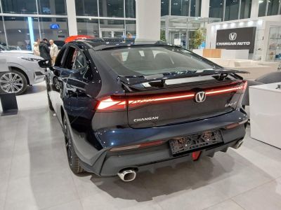 Changan UNI-V DLX 1.5 АМТ превью 4