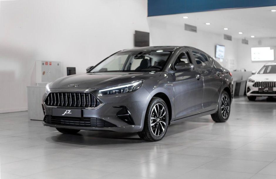 JAC J7 Luxury 1.5 CVT, 2024 фото 1