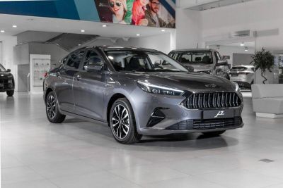 JAC J7 Luxury 1.5 CVT превью 2