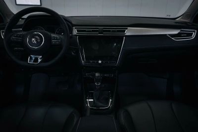 MG 5 Comfort 1.5 CVT превью 9