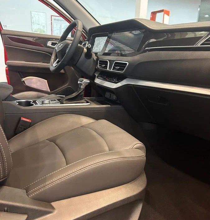 Kaiyi X3 Luxury 1.5 CVT, 2025 фото 6