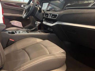 Kaiyi X3 Luxury 1.5 CVT превью 6