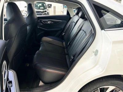 Baic U5 Plus Honor CNG 1.5 CVT превью 9